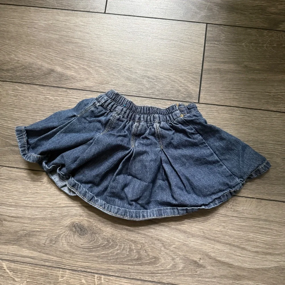 The Children's Place Girls Denim Pleated Skort Rosette Dark Wash 12 Months